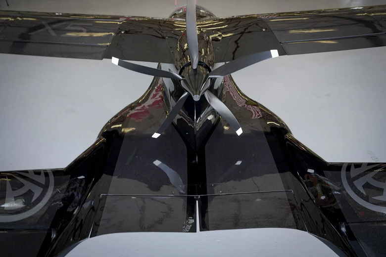 Канадский стартап тестирует аэротакси с крыльями-трансформерами. Беспилотный прототип уже готов